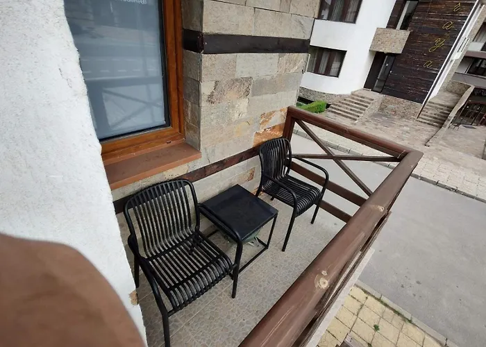 Seasons * Банско